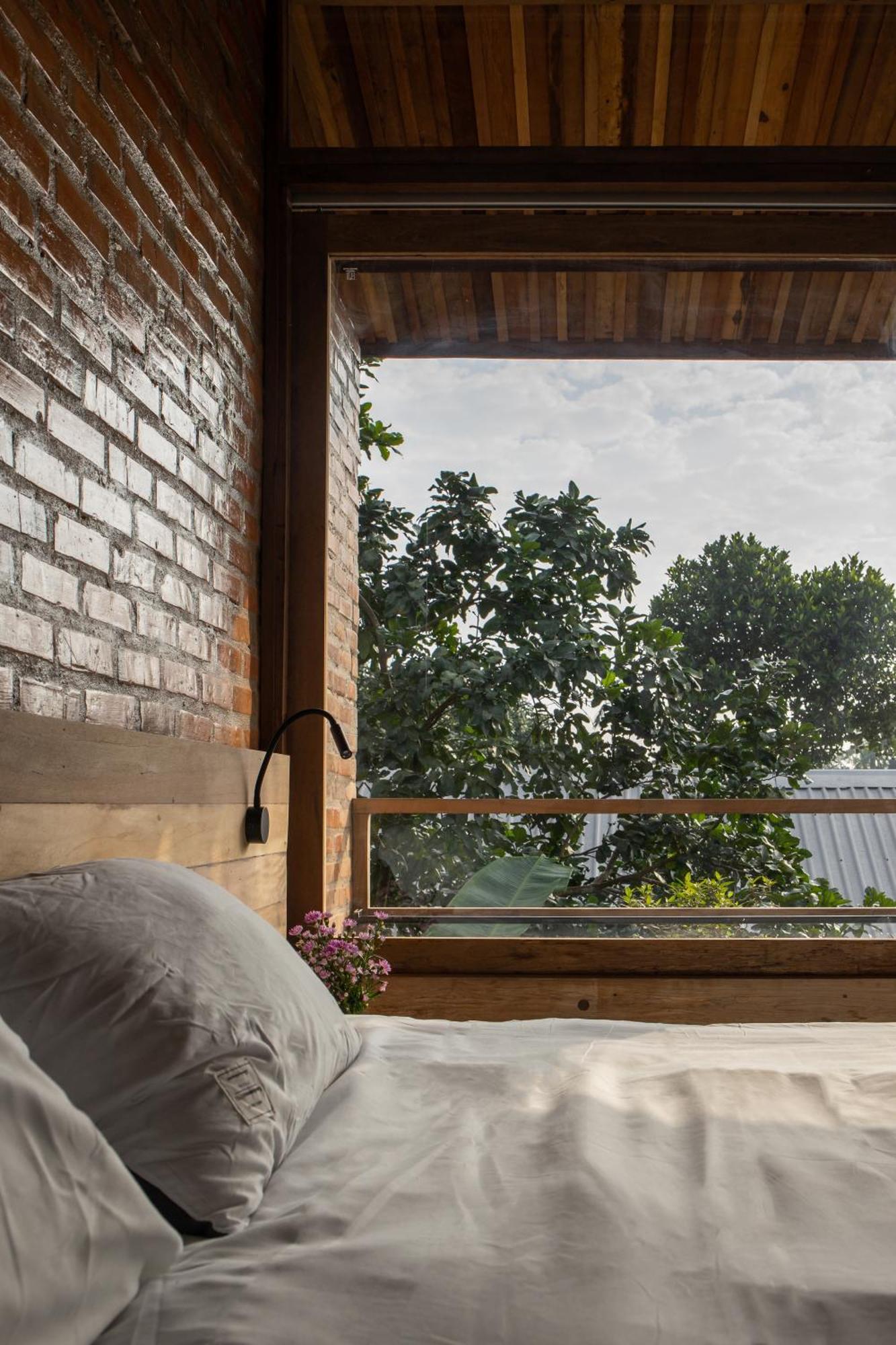 Hachi Homestay & Spa Hue Zewnętrze zdjęcie